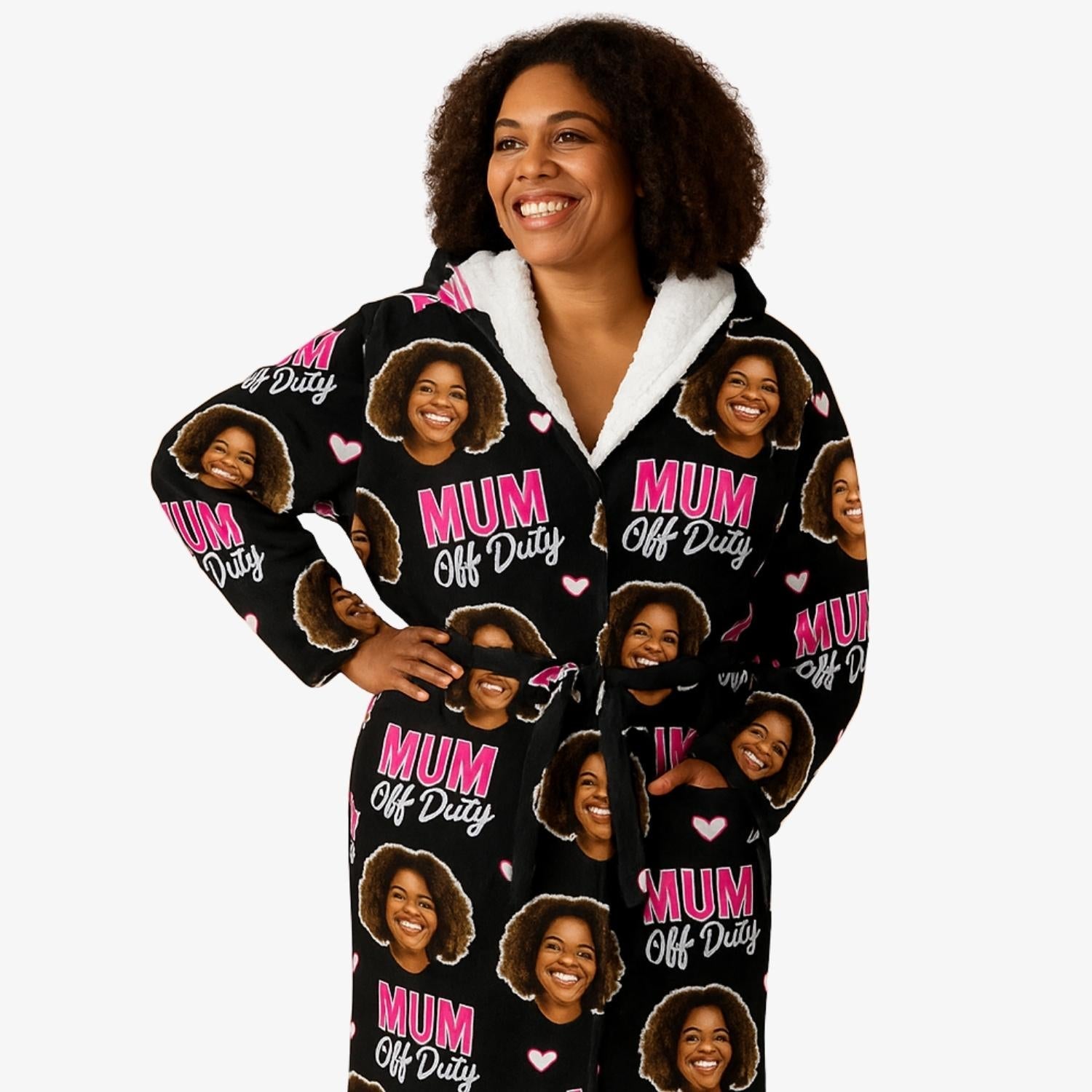 smiling mum wearing a personalised dressing featuring mum off duty design and faces